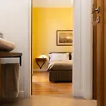 Euterpe Lht Πανσιόν 4*
