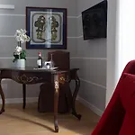 Πανσιόν Euterpe Lht