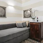 Euterpe Lht Πανσιόν 4*